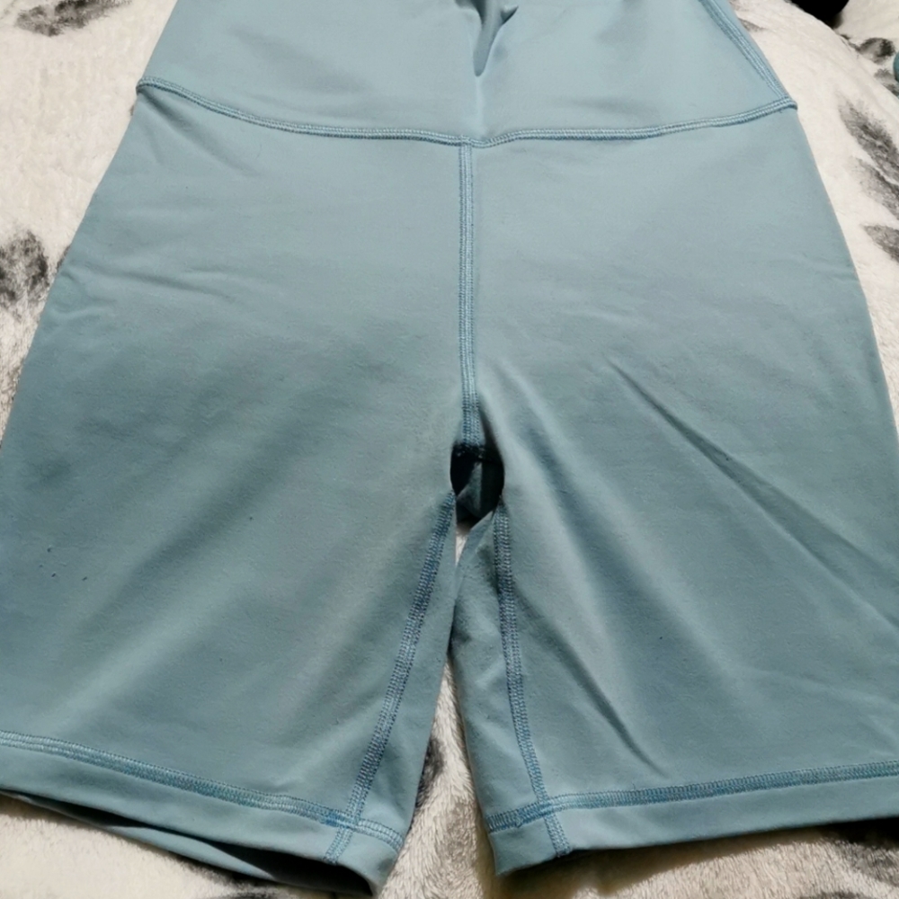tna bike shorts Small